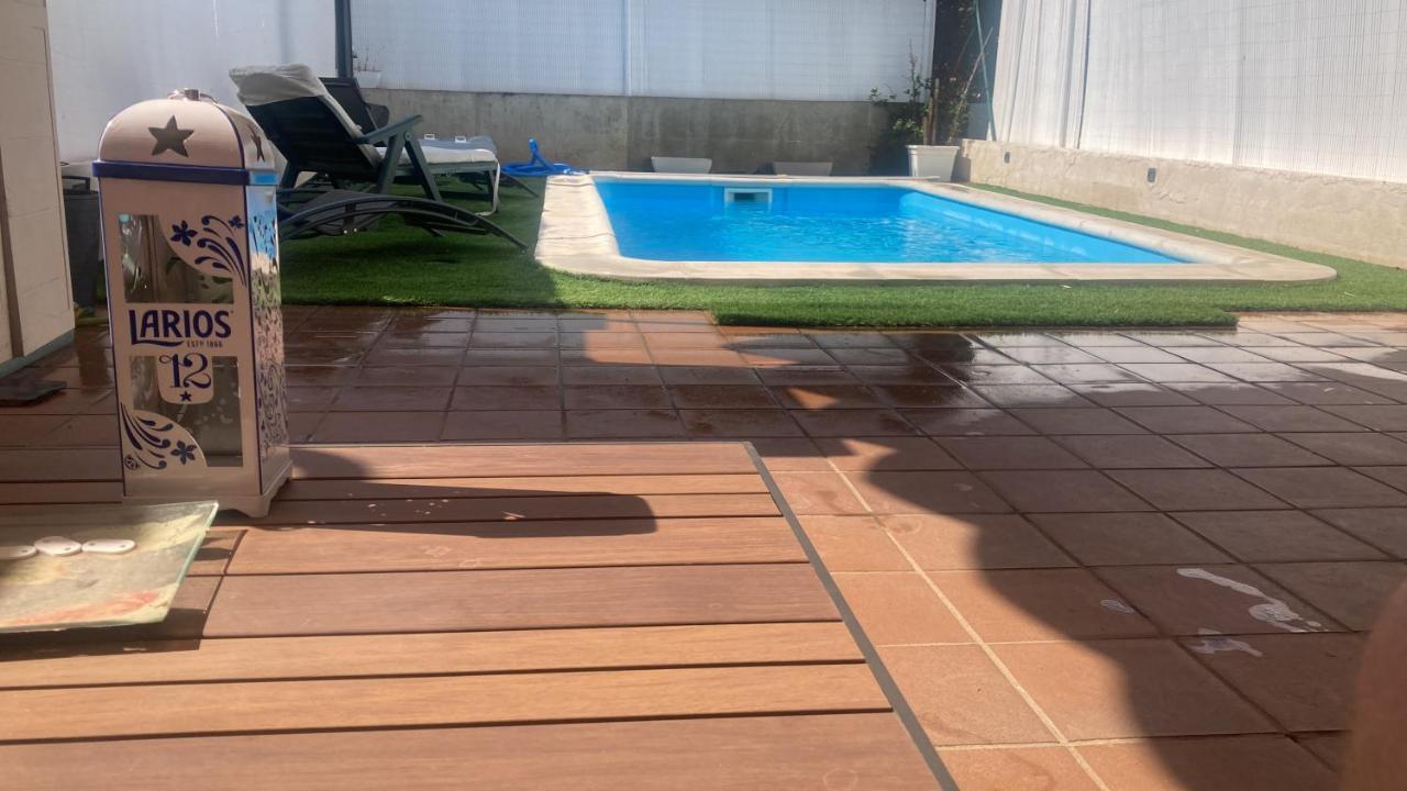 Chalet Con Piscina Simancas Zewnętrze zdjęcie